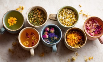 Le migliori tisane dopo pasto per una digestione naturale