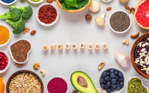 Superfoods: la tua guida completa per una dieta ricca di nutrienti