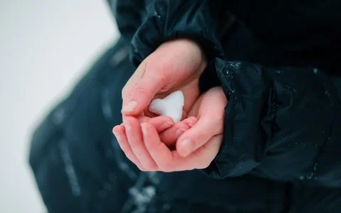 Come curare i geloni alle mani e piedi rimedi efficaci e prevenzione Come curare i geloni alle mani e piedi rimedi efficaci e prevenzione