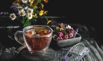 Tisane notturne: erbe miracolose per un sonno profondo e riposante Tisane notturne: erbe miracolose per un sonno profondo e riposante