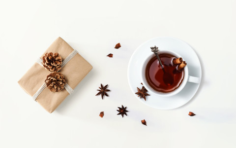 Anice stellato benefici digestivi e rilassanti in tisana naturale Anice stellato benefici digestivi e rilassanti in tisana naturale