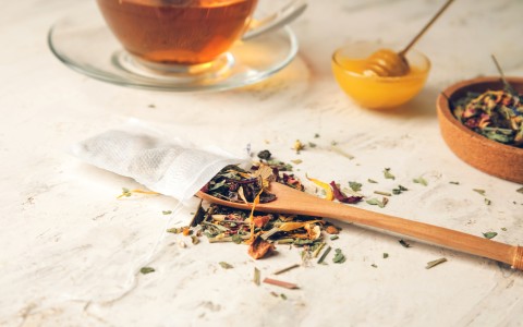 Erbe balsamiche: proprietà, usi e benefici naturali