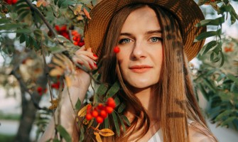 Rosa canina potente antiossidante e i suoi tanti benefici per il benessere naturale