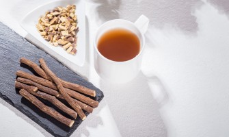 Liquirizia nella tradizione popolare proprietà dolci e utilizzi nella routine naturale