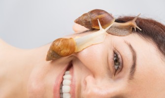 Bava di lumaca benefici: perché è una tendenza cosmetica che non passa