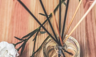 Il potere dell'aromaterapia, esplorare le fragranze con erbe e fiori medicinali