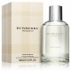 Burberry Weekend for Women Eau de Parfum 100 ml Confezione e Flacone Flacone e confezione di Burberry Weekend for Women Eau de Parfum 100 ml con design tartan beige e tappo argentato su sfondo bianco.
