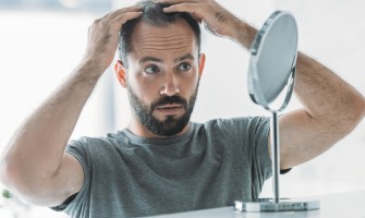Stop alla caduta dei capelli con le erbe naturali