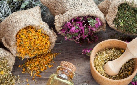 Erbe officinali per tisana Erbe officinali per tisana