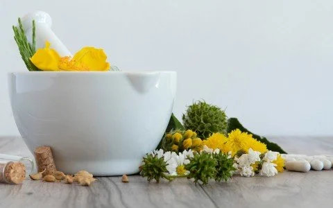 Rimedi naturali per l'acidità e il reflusso: impara come prevenire e alleviare i sintomi Rimedi naturali per l'acidità e il reflusso: impara come prevenire e alleviare i sintomi