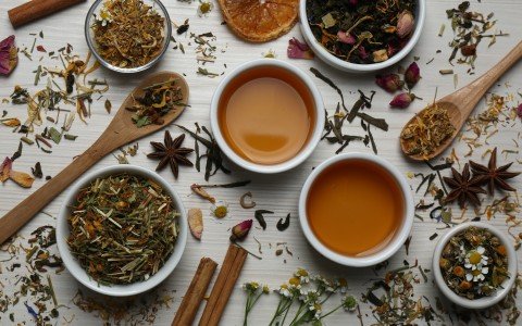 Herbal teas that fight colds and strengthen the immune system