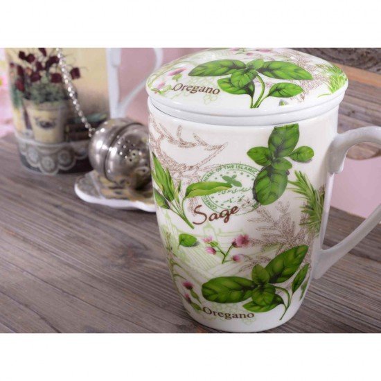 Tea cup in porcelain